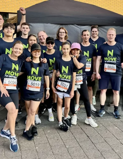 L'&eacute;quipe hollandaise pose avec leurs dossard et leurs tenues de sport.